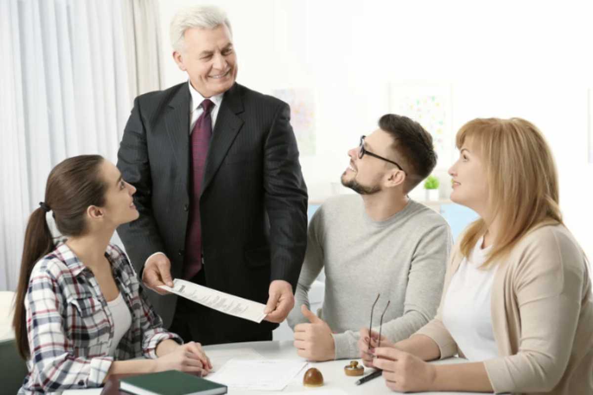 Un aspetto spesso trascurato riguarda la trascrizione dell’accettazione tacita di eredità, una formalità fondamentale